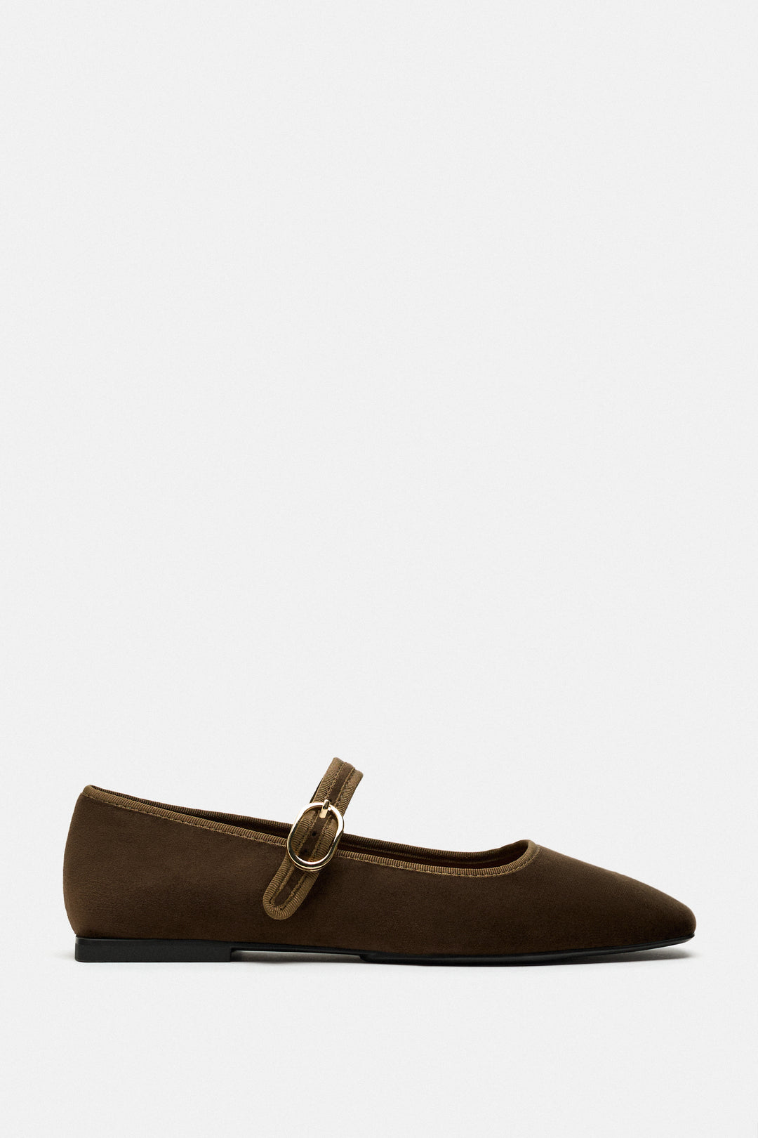 Flat Shoe