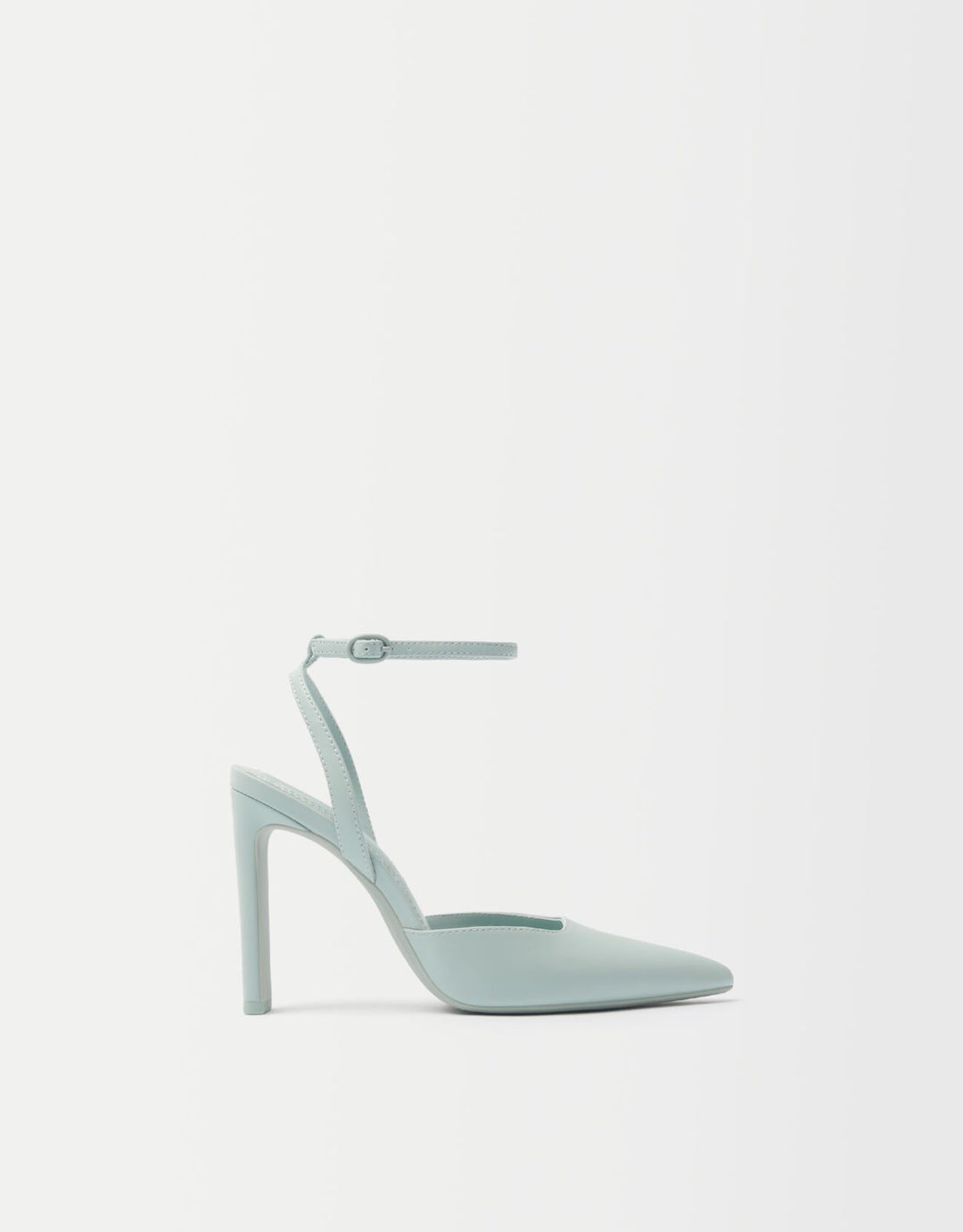 Chaussures marque_Bershka, genre_Femme Moudda Tunisie1