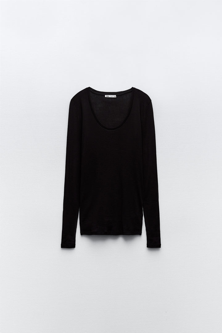 Basic T-Shirt