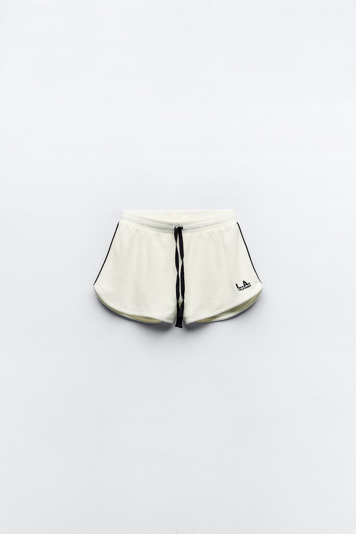 Short avec broderie L.A.