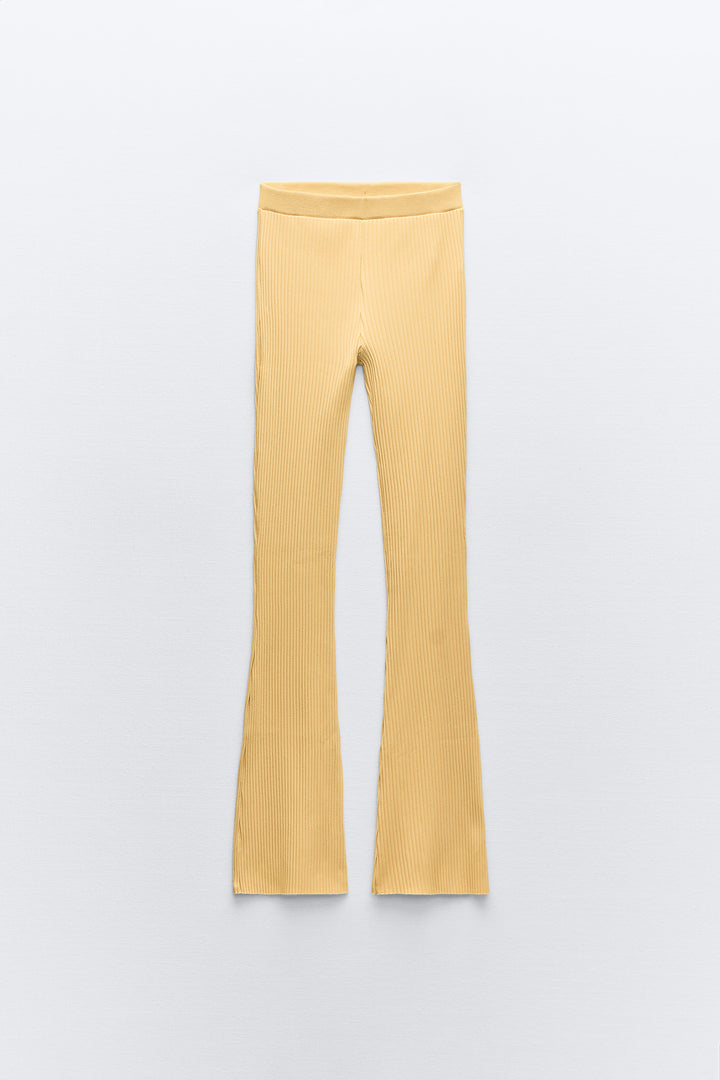Pantalon évasé côtelé avec détail en tricot