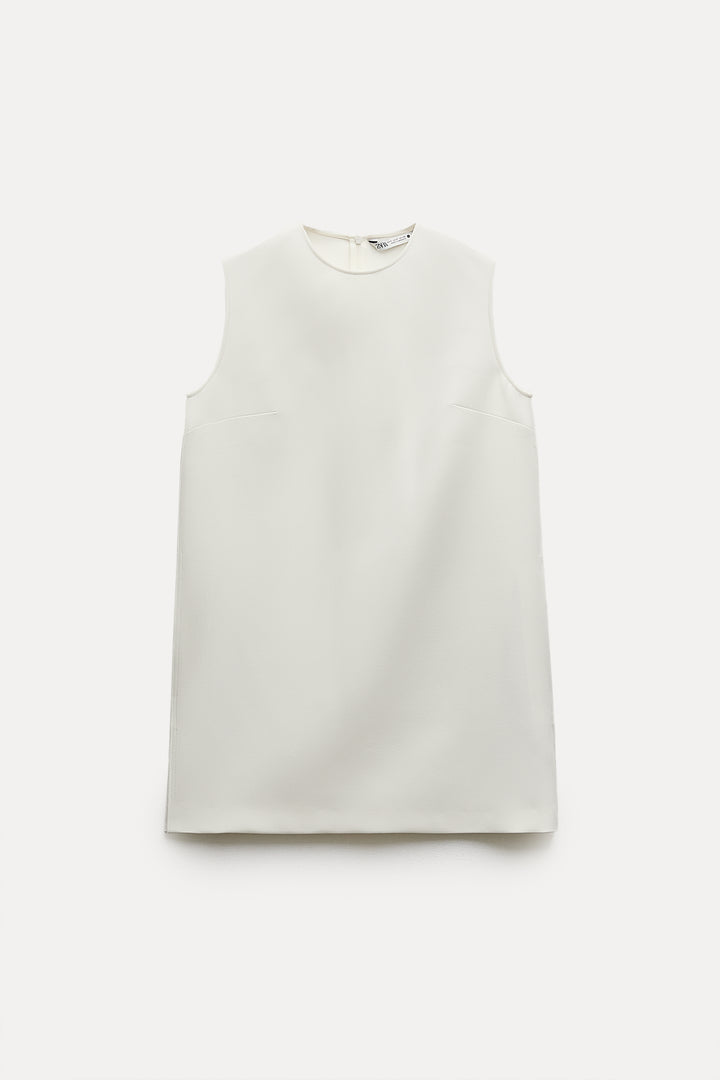 Robe courte avec emmanchure sarrasin col rond**