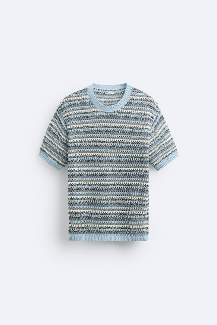 Pull maille col rond manches courtes rayé**