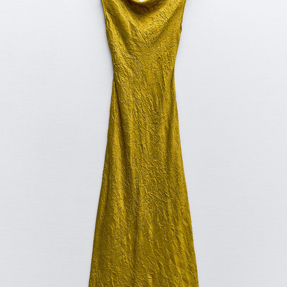 Moudda ZARA - Robe en satin décolleté dos manches courtes - Tunisie 2