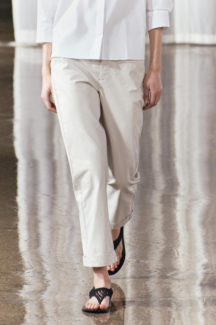 Pantalon chino taille basse en ice grey