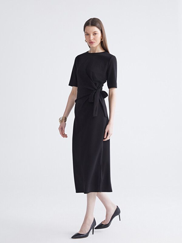 Moudda LC Waikiki - Robe manches courtes en jersey pour Femme couleur Noir - Tunisie 2