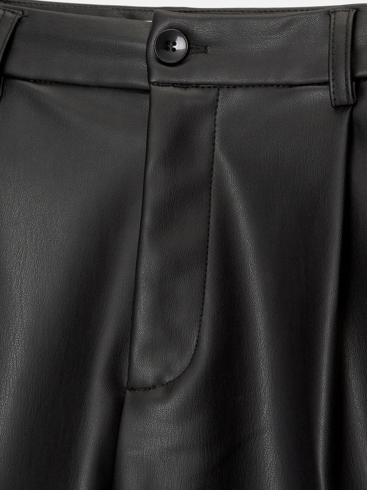 Moudda PULL & BEAR - Bermuda à Pinces PU - Tunisie 2