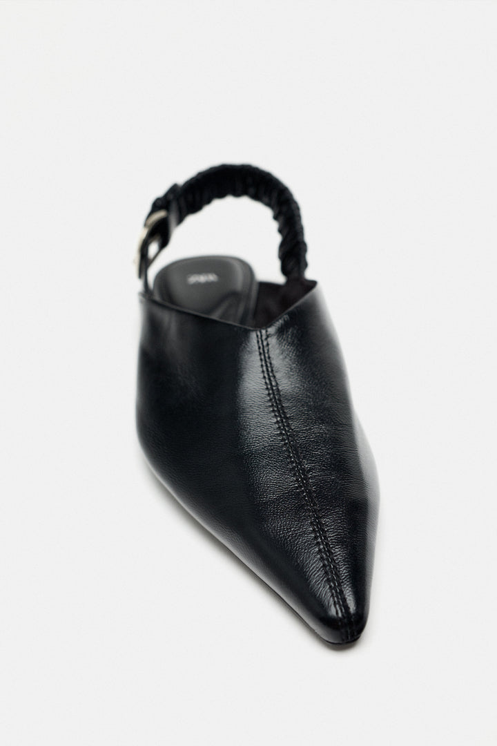 Flat Shoe