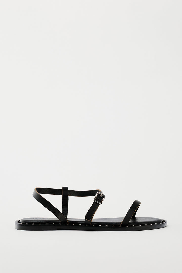 Sandale plate en cuir avec boucle