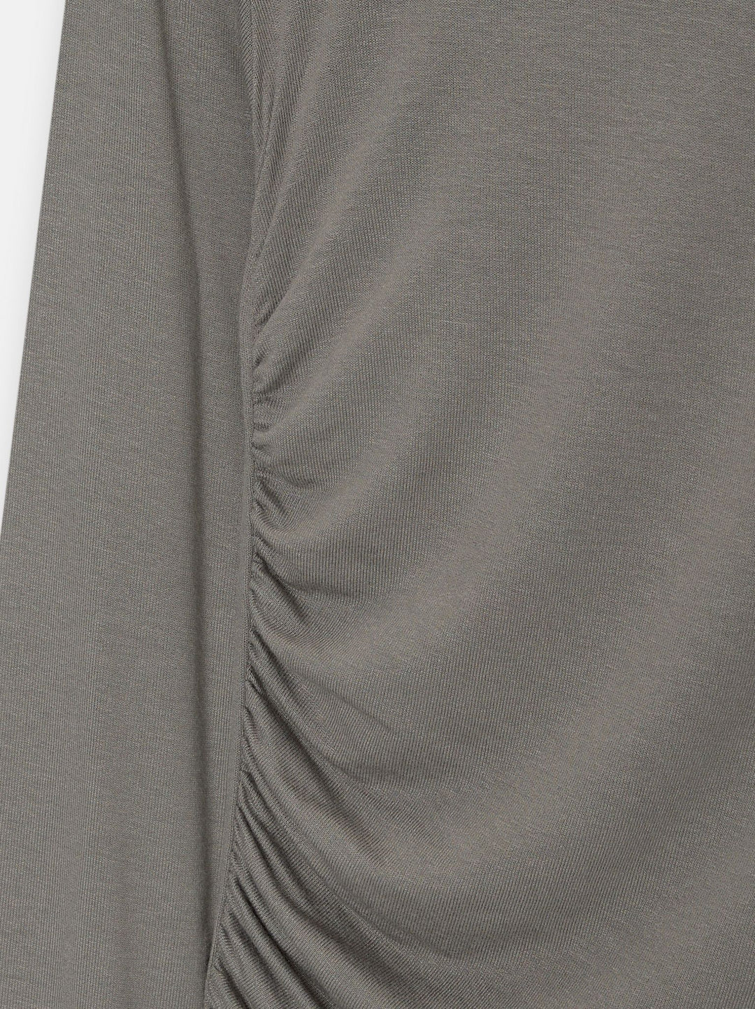 Moudda PULL & BEAR - Body Encolure Ouverte Bas Asymétrique - Tunisie 4