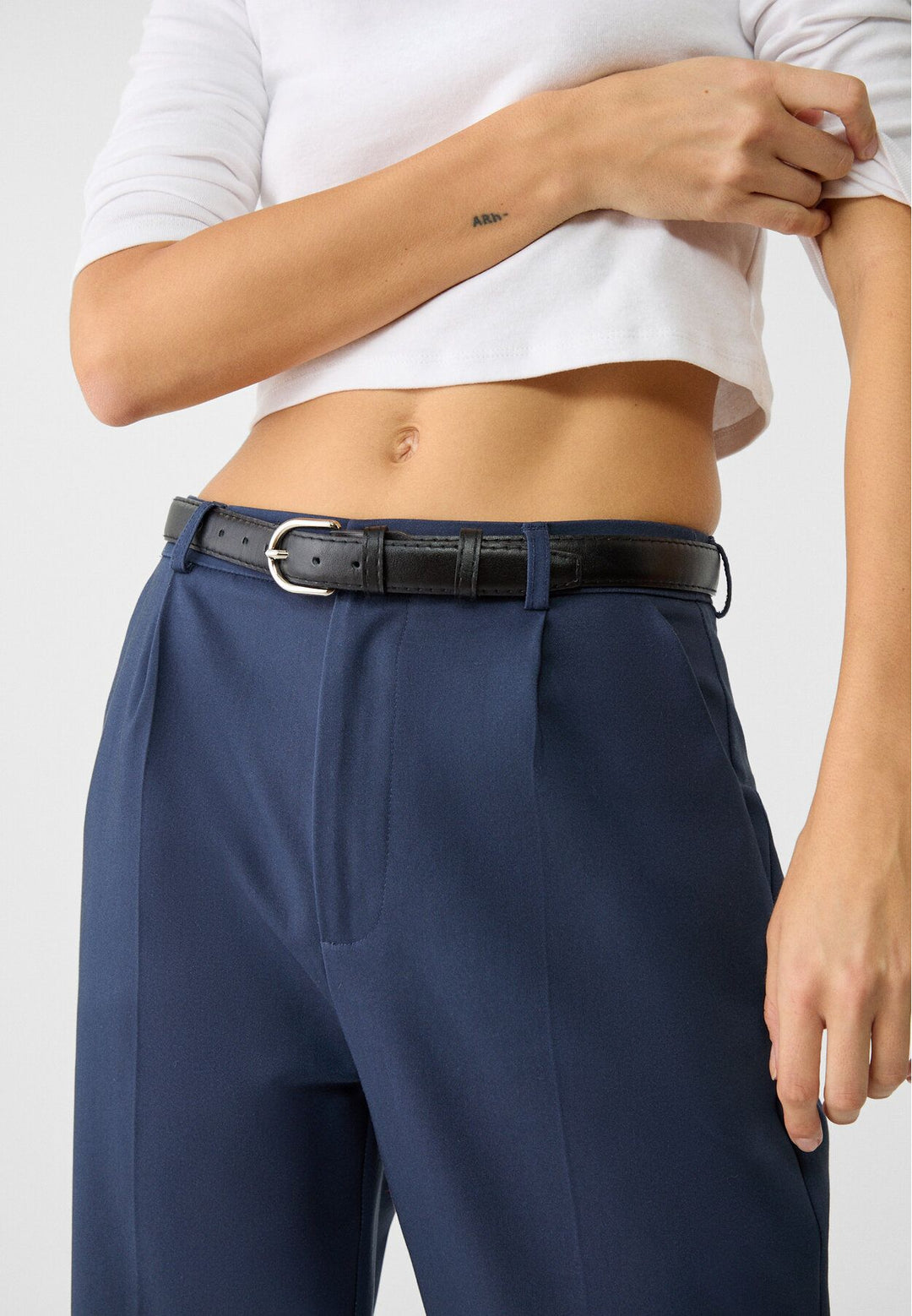 Moudda STRADIVARIUS - Nouveau Pantalon en Satin avec Ceinture - Tunisie 4