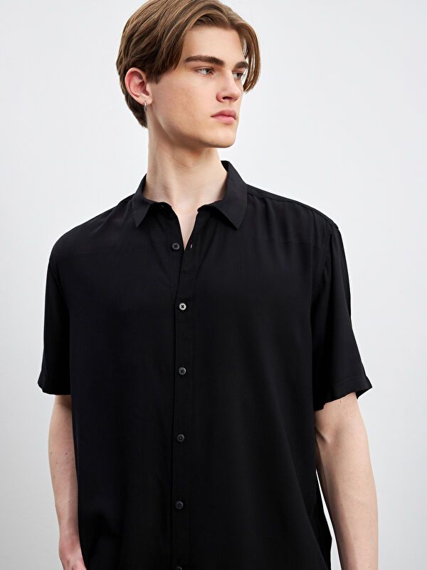 Moudda LC Waikiki - Chemise manches courtes en tissu pour Homme - Tunisie 3