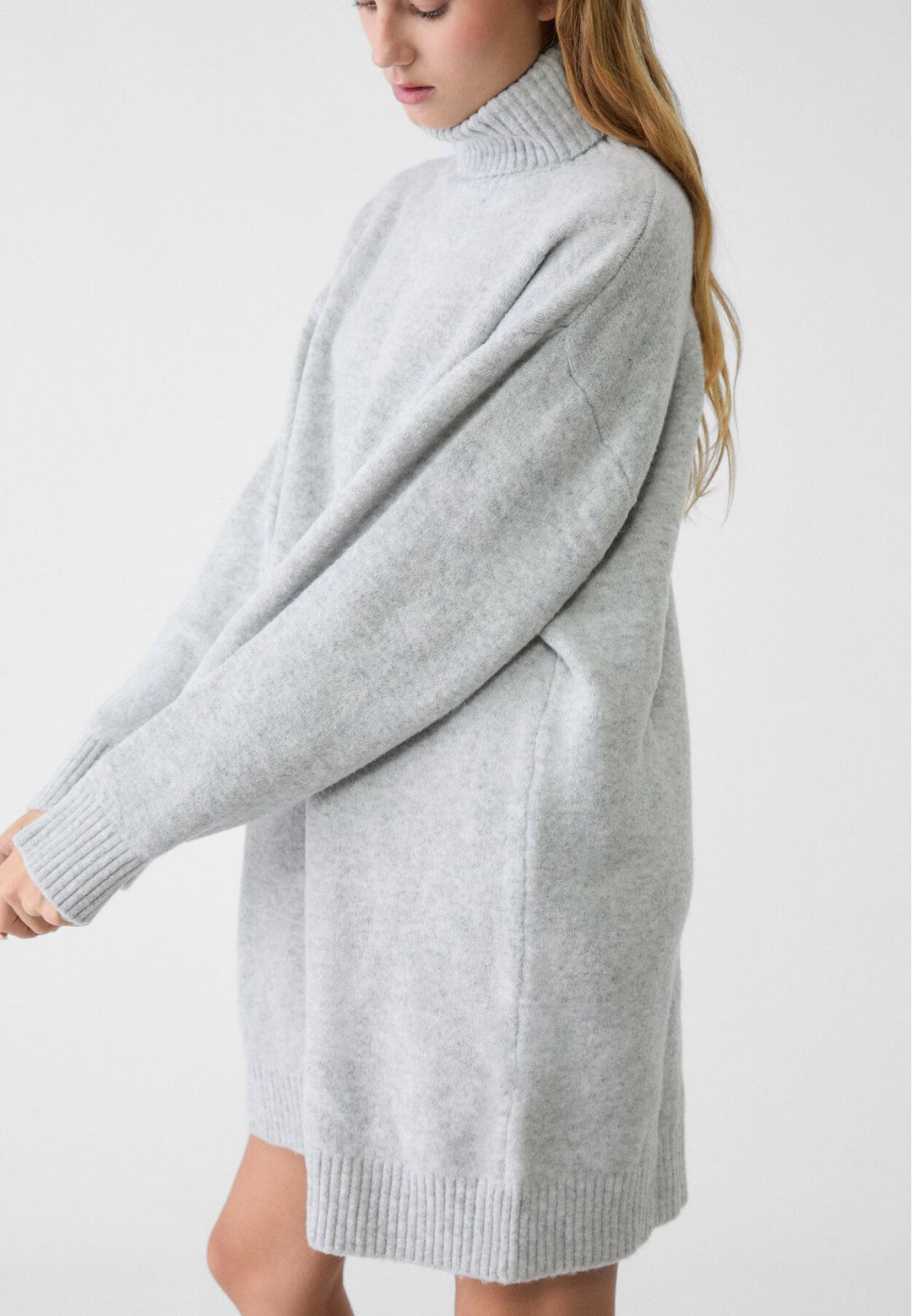 Moudda STRADIVARIUS - Robe Enfeutrée Col Cygne M/L - Tunisie 4