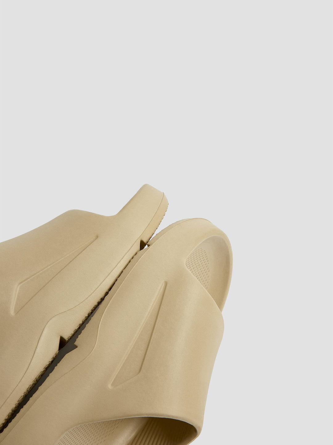 Moudda PULL & BEAR - Sandales - Tunisie 1