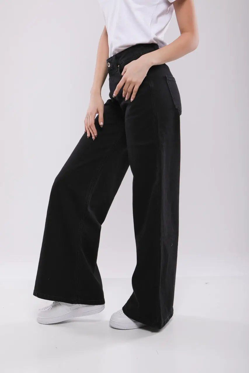 Moudda Billiorich - Pantalon Large Femme en Jean - Tunisie 2