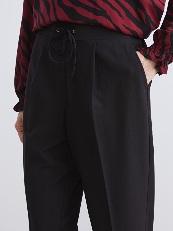 Moudda LC Waikiki - Pantalon tissé moyen basique Femme Noir - Tunisie 3