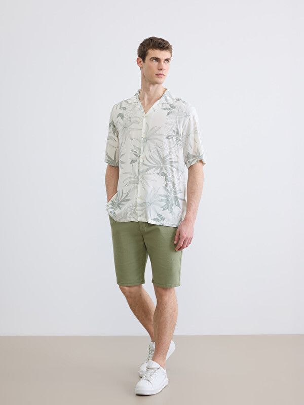 Moudda LC Waikiki - Bermuda en tissu pour Homme couleur Vert kaki - Tunisie 1