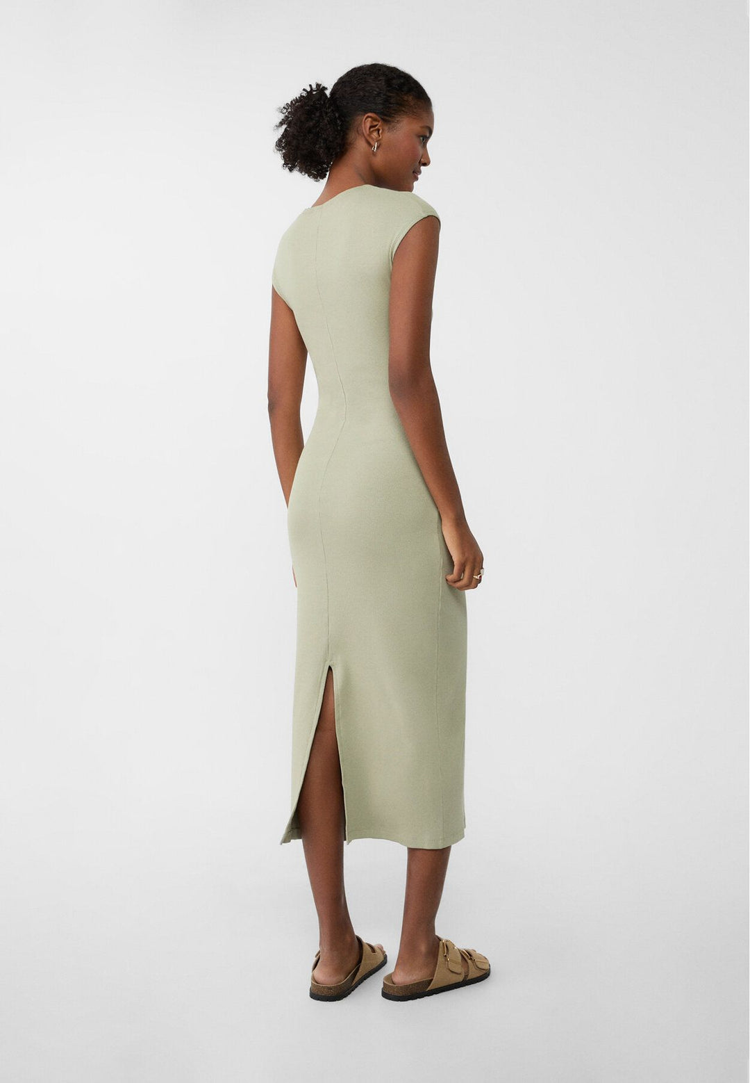 Moudda STRADIVARIUS - Robe Midi en Maille Rib Mini Manches - Tunisie 5