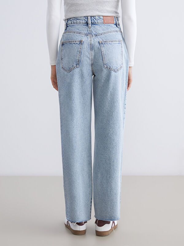 Moudda LC Waikiki - Pantalon tissé en denim Femme Bleu clair - Tunisie 4