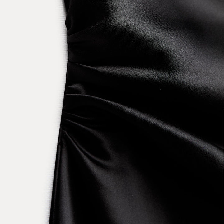 Moudda ZARA - Robe mi-longue en satin décolleté torsadé - Tunisie 4