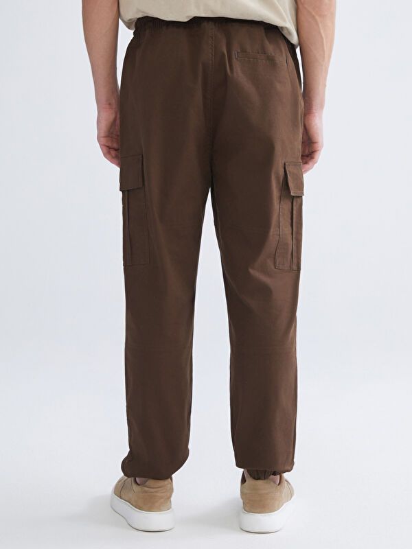 Moudda LC Waikiki - Pantalon cargo tissé Homme Brun foncé - Tunisie 4