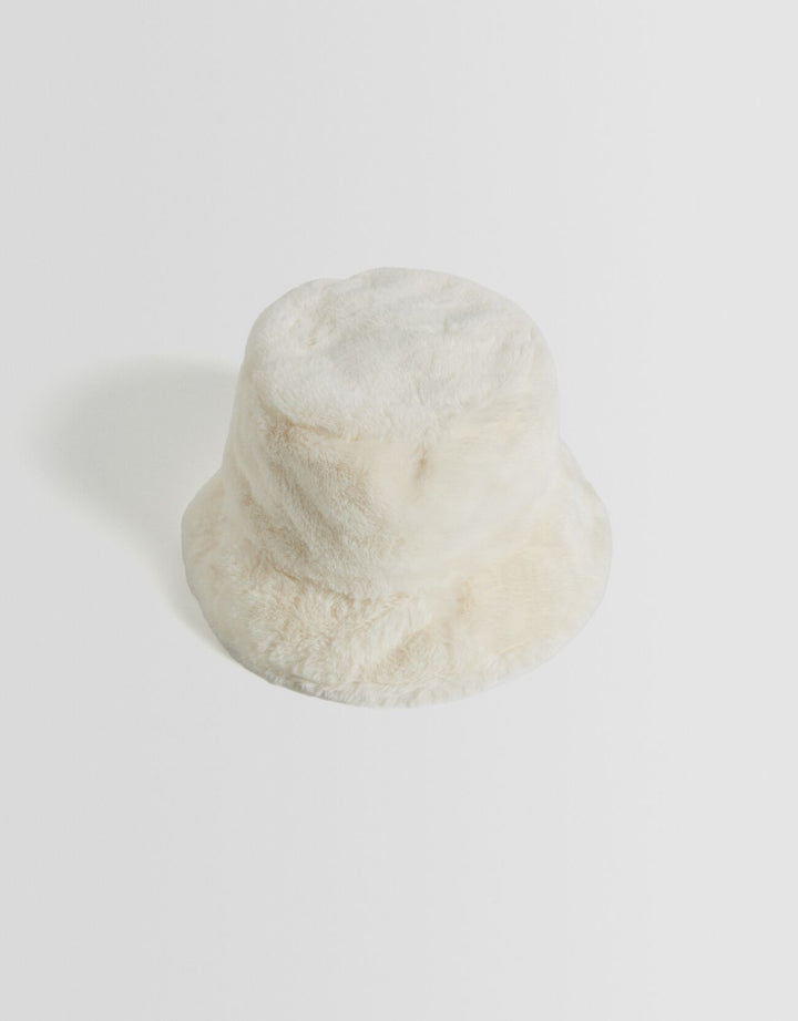 Moudda BERSHKA - Chapeau/bonnet/casquette - Tunisie 1