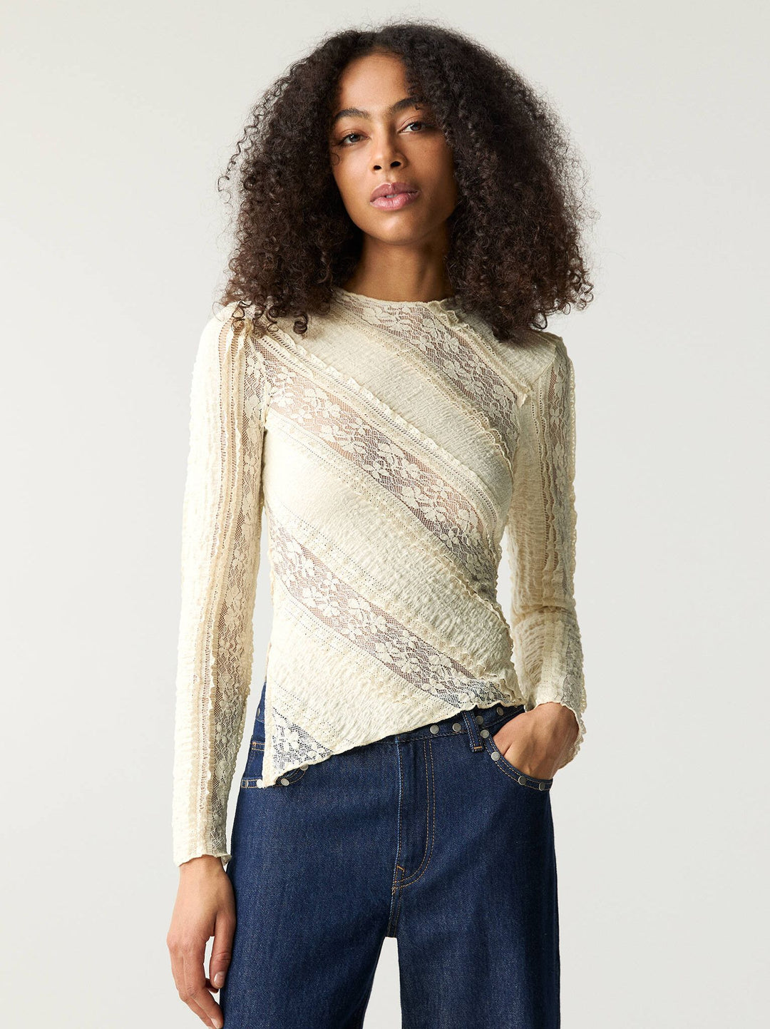Moudda PULL & BEAR - Top Dentelle - Asymétrique - Tunisie 2