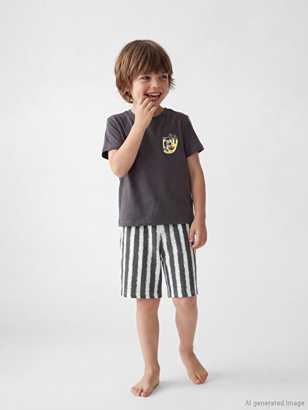 Moudda LC Waikiki - Short-Capri manches courtes pour Garçon couleur Anthracite - Tunisie 1