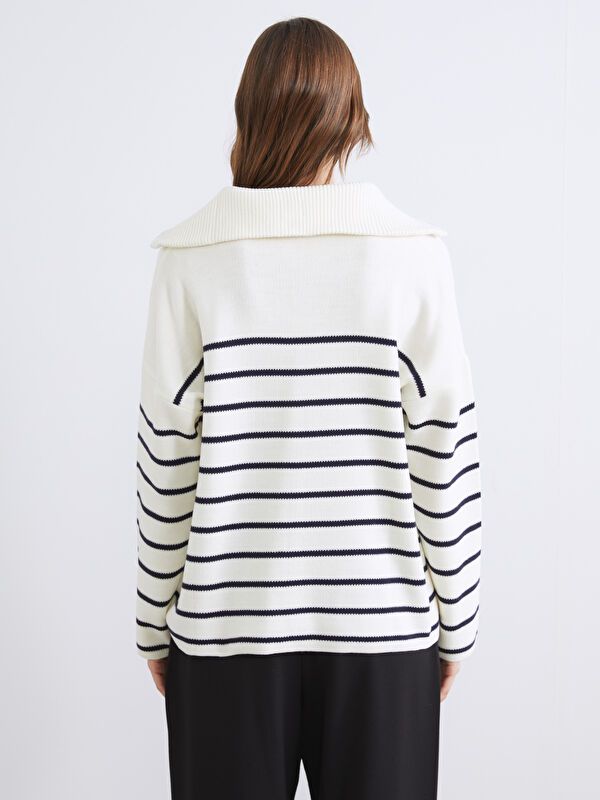 Moudda LC Waikiki - Pull épais en tricot couleur Bleu marine rayé pour femmes - Tunisie 4