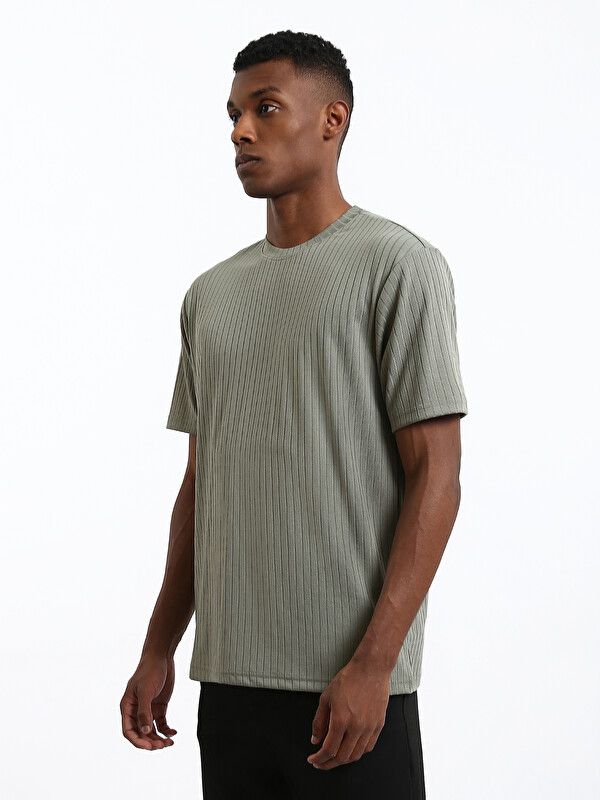 Moudda LC Waikiki - T-shirt manches courtes en jersey pour Homme couleur Vert terne - Tunisie 4