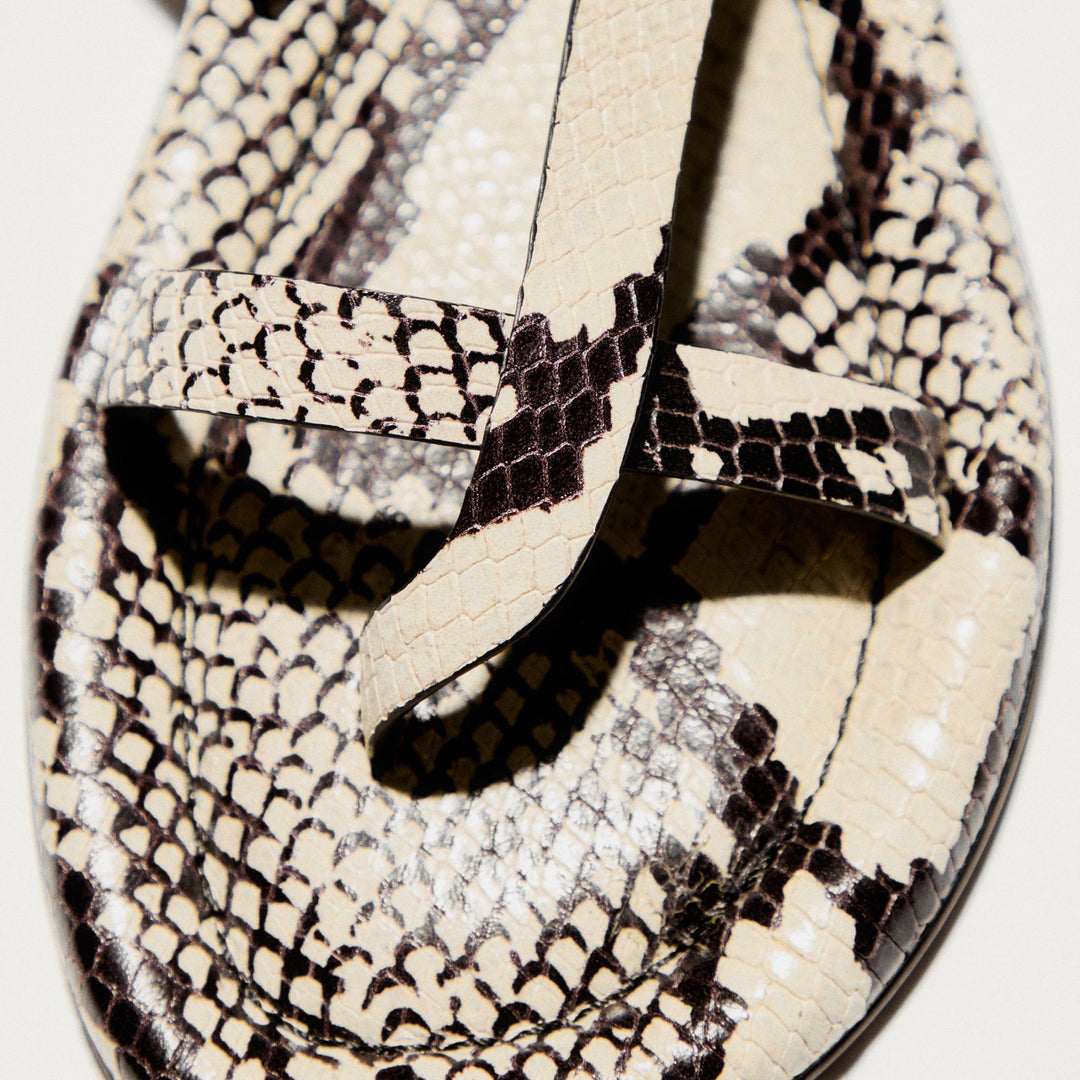 Moudda Massimo Dutti - Sandales plates matelassées - Tunisie 8