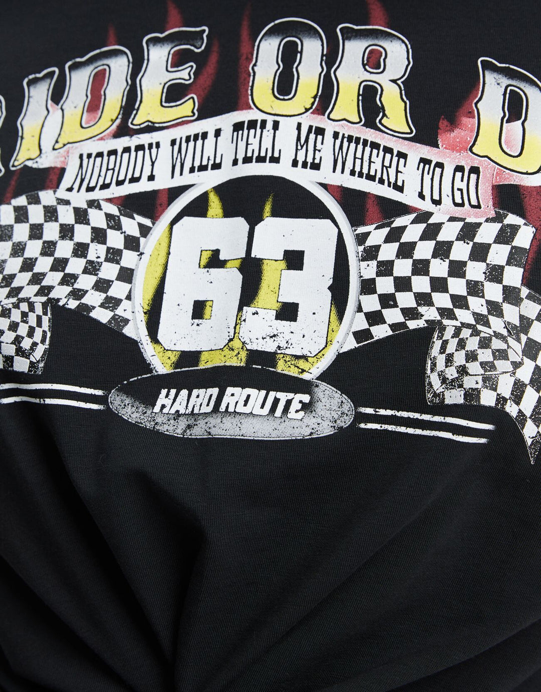 Moudda BERSHKA - Tee shirt - Tunisie 3