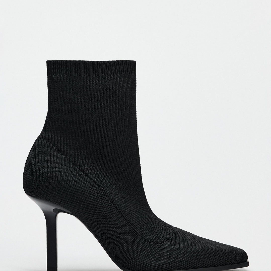 Moudda ZARA - Bottine talon Flyknit cercle - Tunisie 2