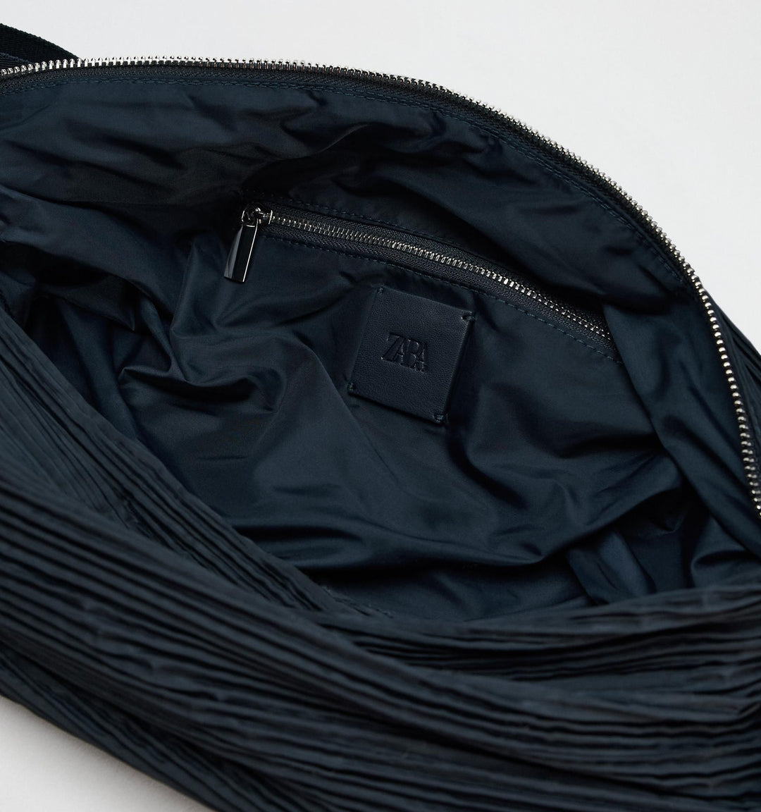 Moudda ZARA - Sac banane nylon plissé - Tunisie 1