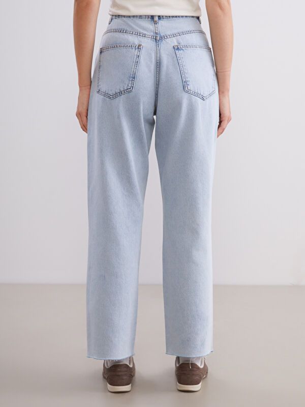 Moudda LC Waikiki - Pantalon tissé en denim Femme Bleu clair - Tunisie 4