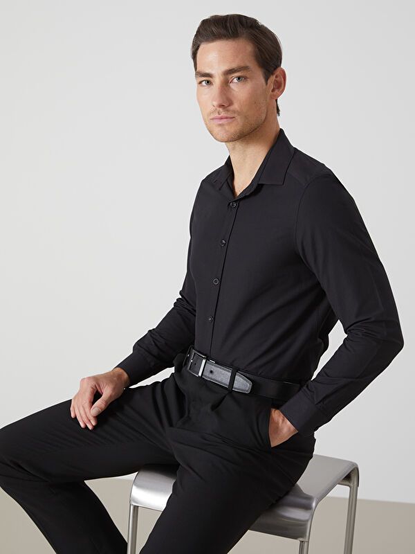 Moudda LC Waikiki - Chemise tissée manches longues basique Homme Noir - Tunisie 1