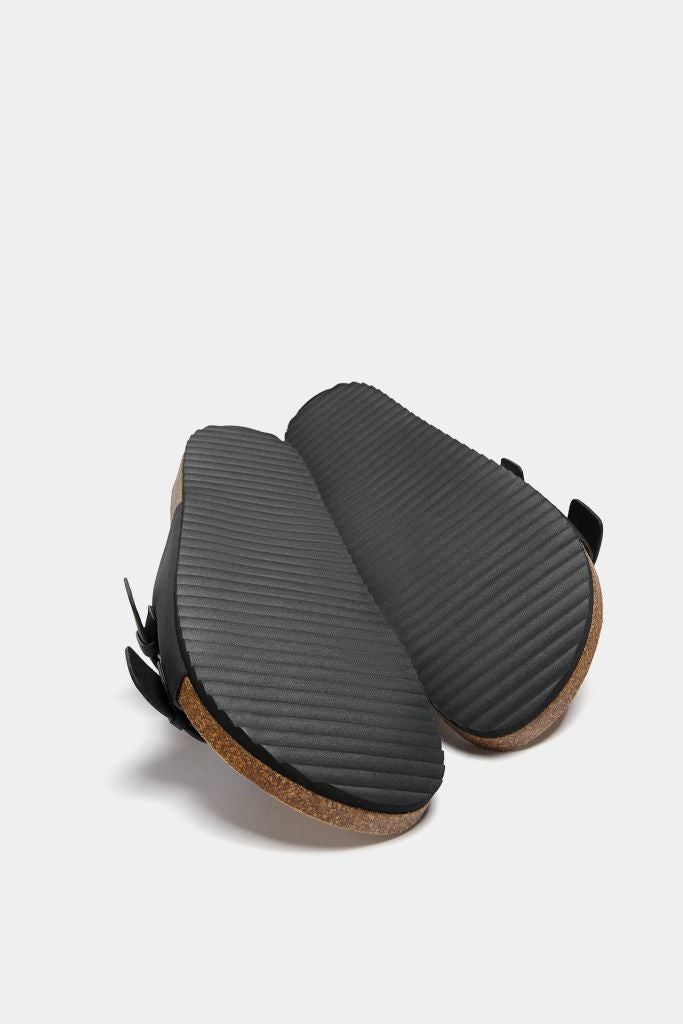 Moudda PULL & BEAR - Chaussures - 1