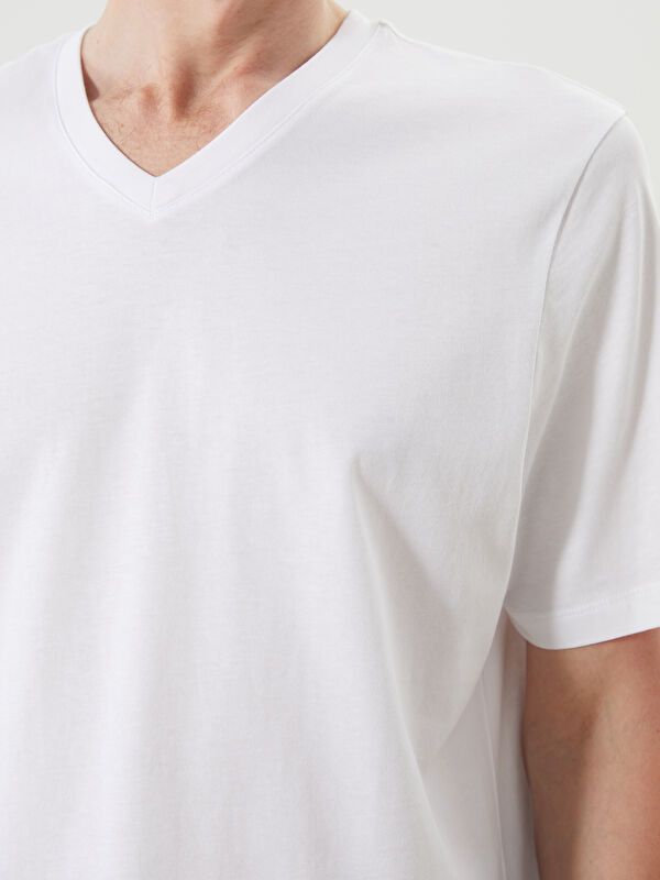 Moudda LC Waikiki - T-shirt jersey col V manches courtes Homme Buxe blanc - Tunisie 3