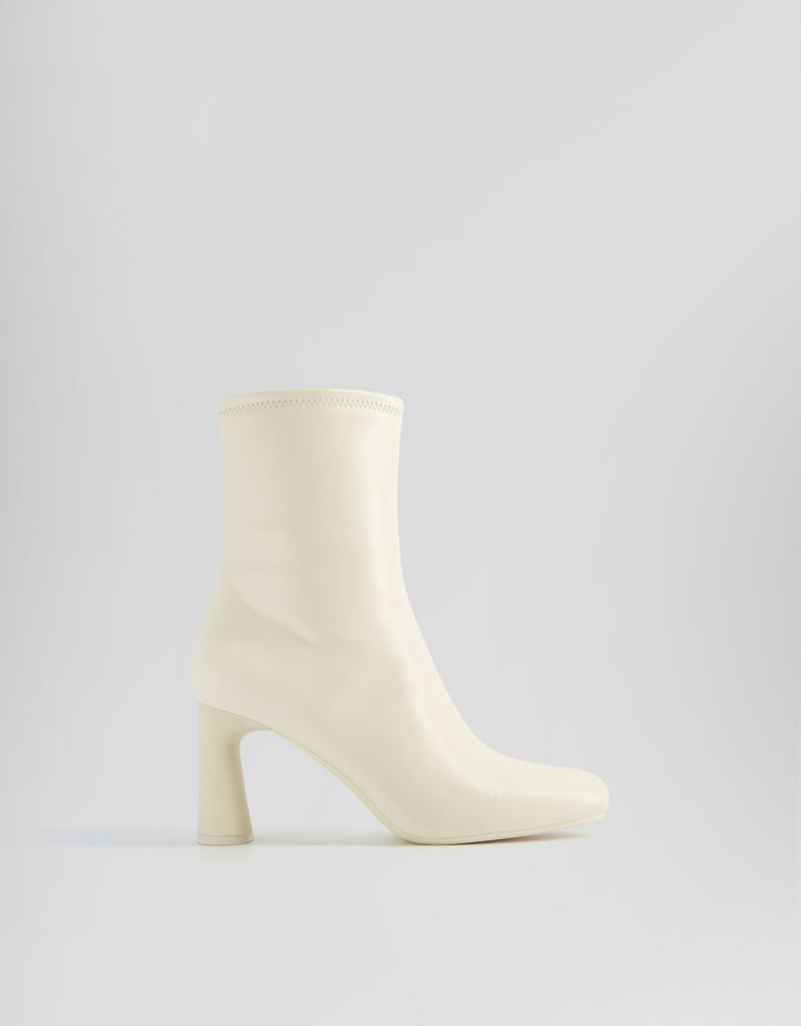 Moudda BERSHKA - Botte / bottine - Tunisie 2