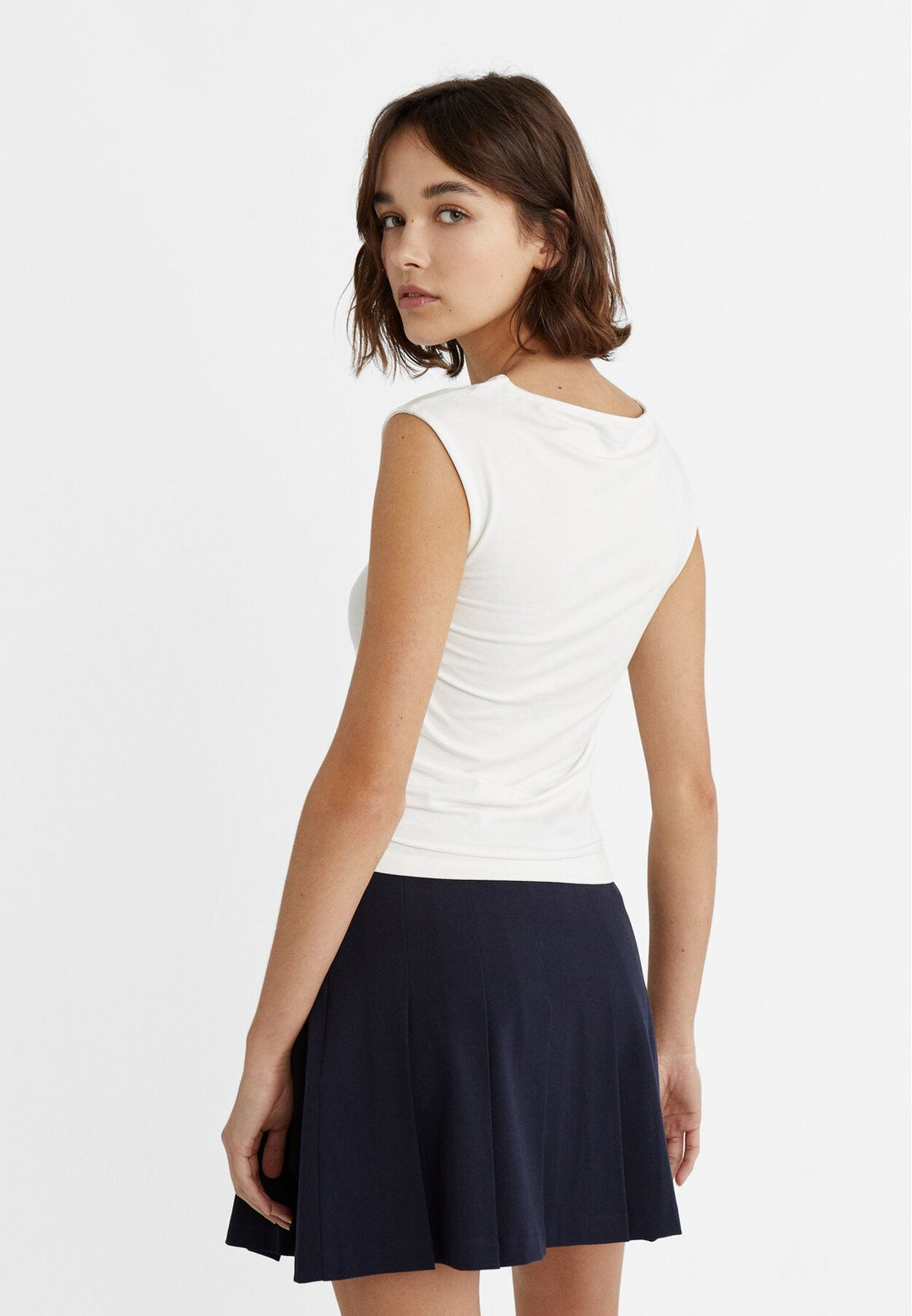 Moudda STRADIVARIUS - T-Shirt en Viscose Mini Manches Encolure Bateau - Tunisie 5