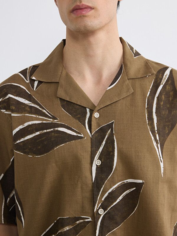 Moudda LC Waikiki - Chemise imprimée manches courtes en tissu pour Homme couleur Marron imprimé - Tunisie 3
