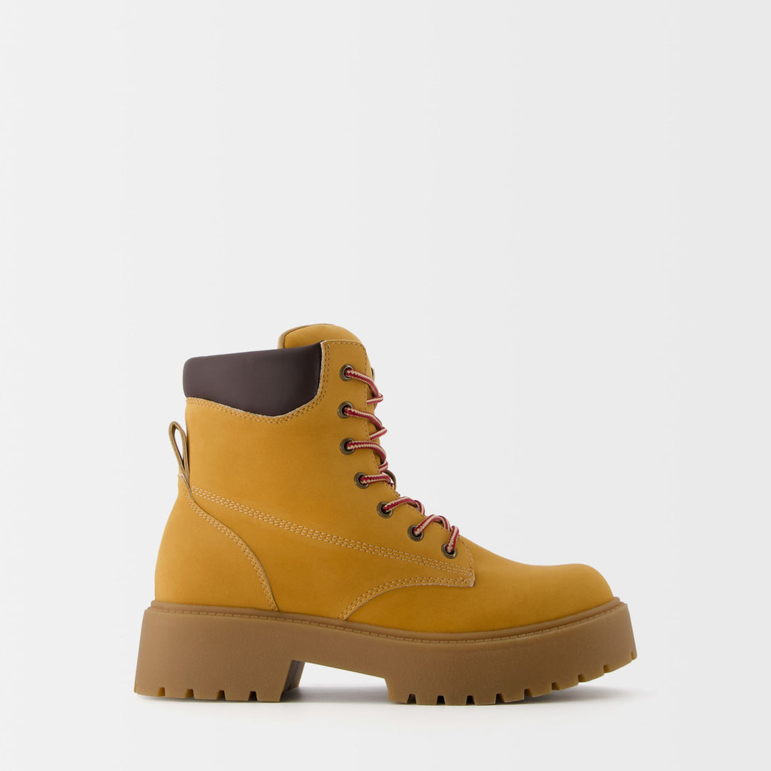 Moudda BERSHKA - Bottines lacées style montagne - Tunisie 1