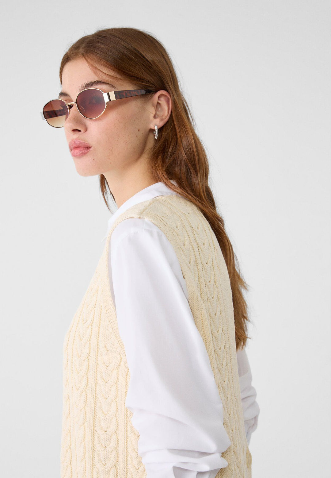 Moudda STRADIVARIUS - Gilet en Maille avec Ouverture dans le Dos - Tunisie 4