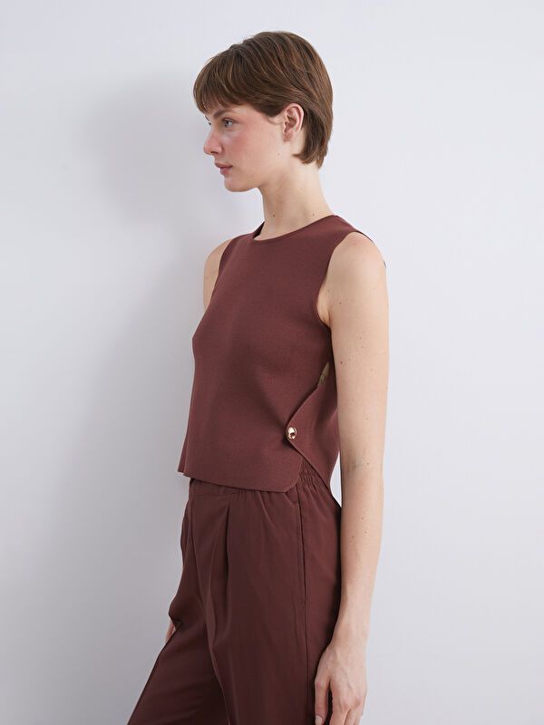 Moudda LC Waikiki - Pull tricot sans manches Femme Brun foncé - Tunisie 1