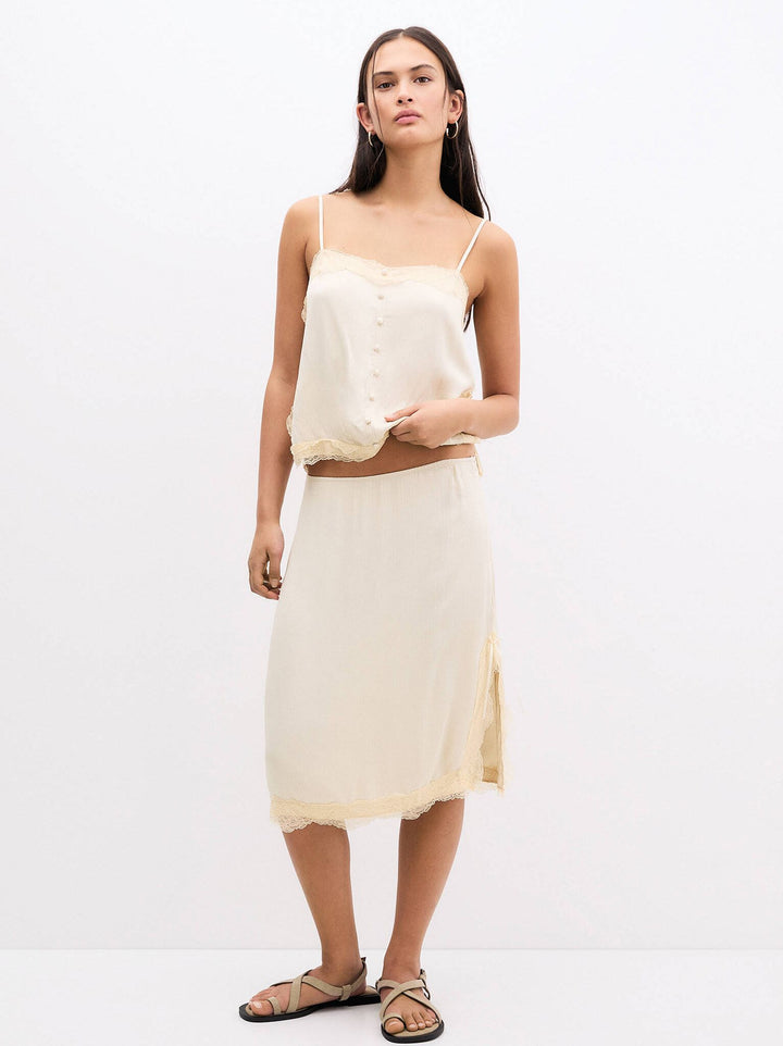 Moudda PULL & BEAR - Jupe Midi Dentelle - Boutons - Tunisie 2