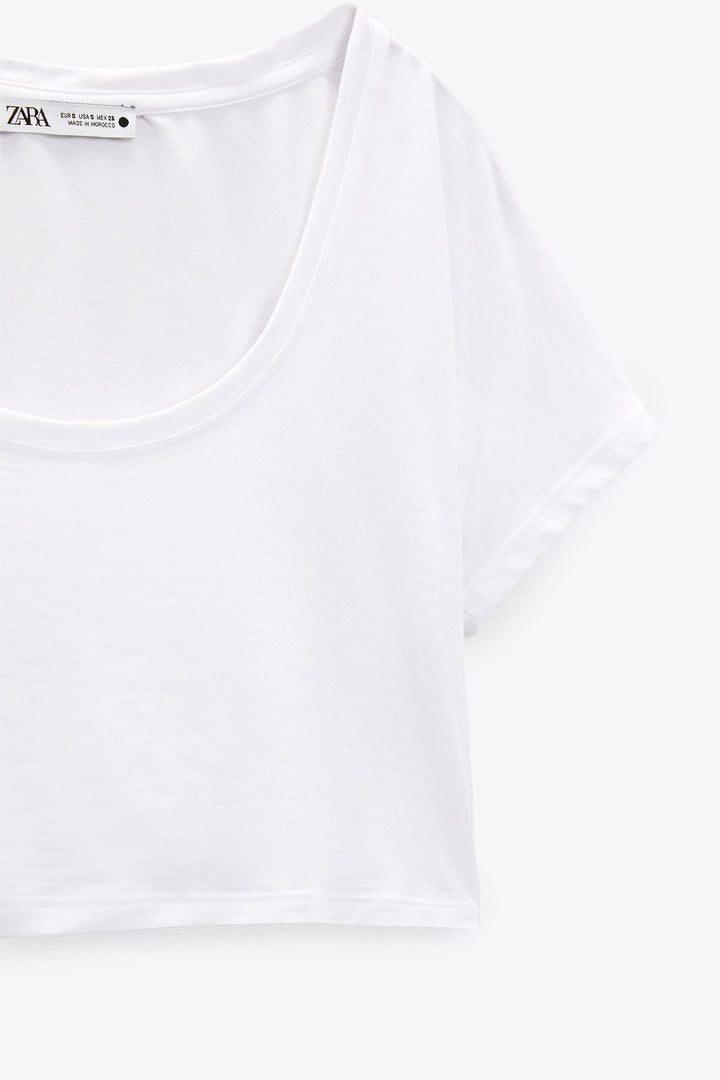 https://static.zara.net/photos/2023/V/0/1/p/0085/029/250/2/0085029250_6_3_1.jpg?ts=1678458250690